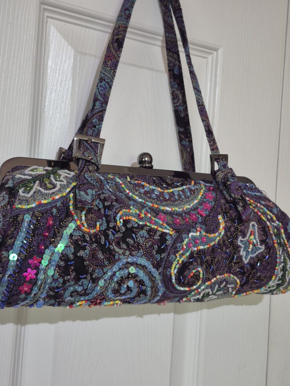 Paisley Purple Beaded And Sequined Kisslock Clasp Bag - Picture 4 of 13